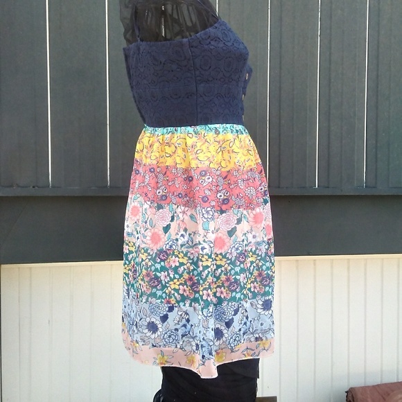 SUMMER dress size 1 XS floral blue embrodery - Picture 3 of 5